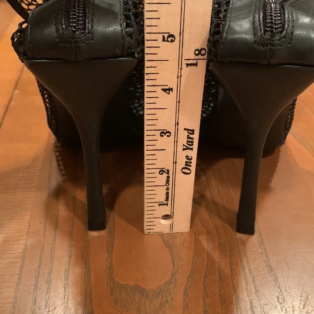 NWOB- Public Desire Leo Black Mesh Netted Square Toe.  Stiletto Heeled UK 6